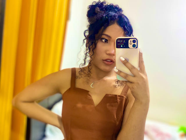 SophieSonyas - Porno na żywo i seks kamera - 25608397