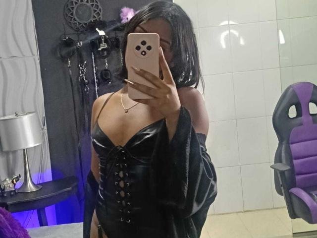 HannaCrow - Live porn &amp; sex cam - 25611757