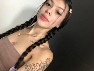 KeityPears - Live Sex Cam - 25613313