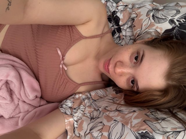 ArielLoveX - Live Sex Cam - 25620377