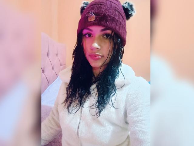 BellaOlsen - Live porn &amp; sex cam - 25622417