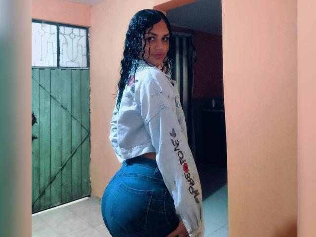 BellaOlsen - Live porn &amp; sex cam - 25622437