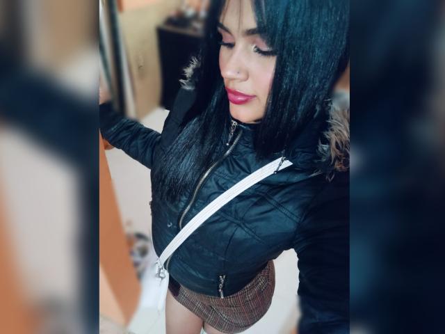 BellaOlsen - Live porn &amp; sex cam - 25622485