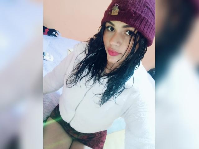 BellaOlsen - Live porn &amp; sex cam - 25622525