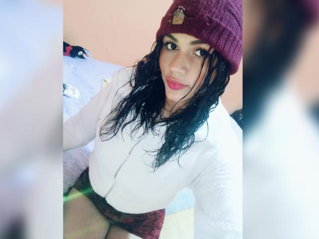 BellaOlsen - Live porn &amp; sex cam - 25622789