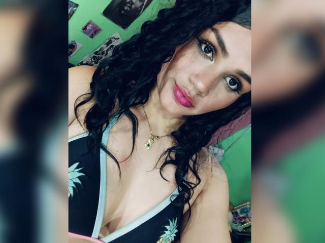 BellaOlsen - Porno na żywo i seks kamera - 25623089