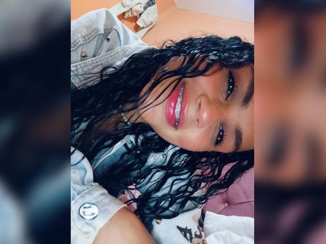 BellaOlsen - Live porn &amp; sex cam - 25623105