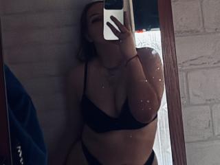 HottieFoxLalelow - Sexe cam en vivo - 25624925