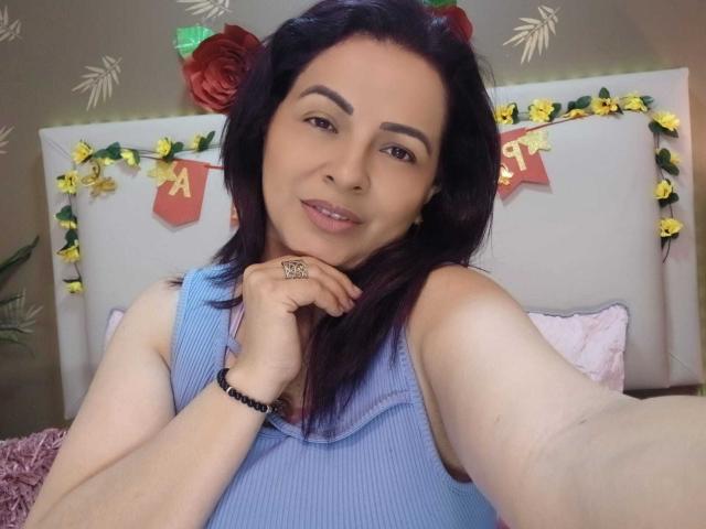 PamelaSmiths - Live porn &amp; sex cam - 25625705