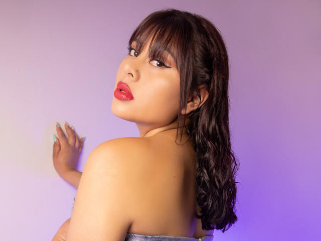 NoemiThornee - Live porn &amp; sex cam - 25626057