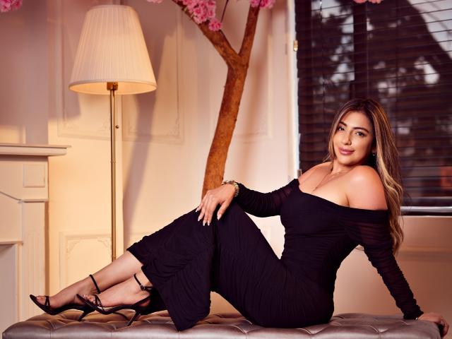 CarolinaaGrey - Sexe cam en vivo - 25626189