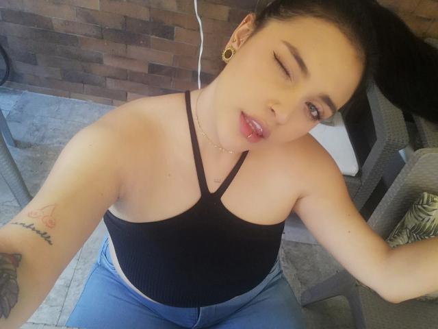 AgathaK - Live Sex Cam - 25626749