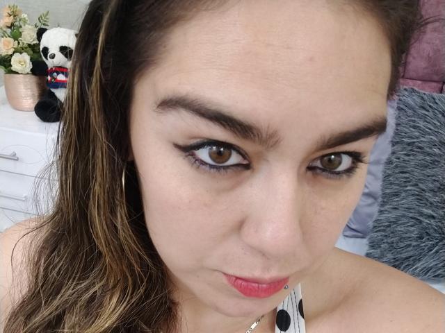 TaylorNova - Live sexe cam - 25627169