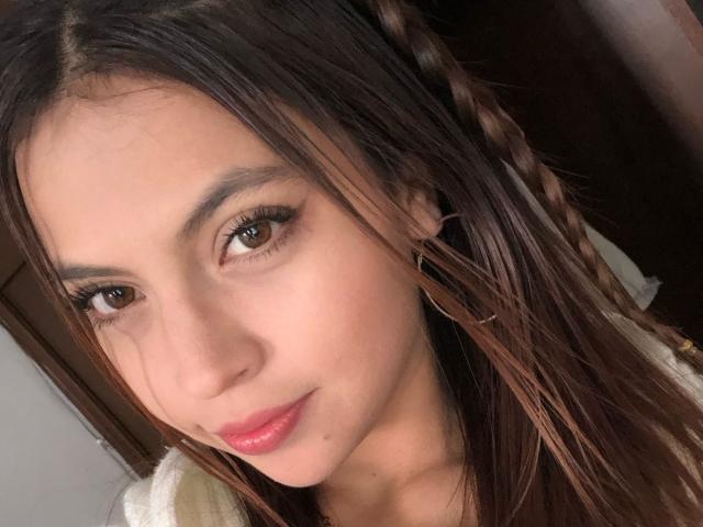 NyraVane - Live sex cam - 25629605