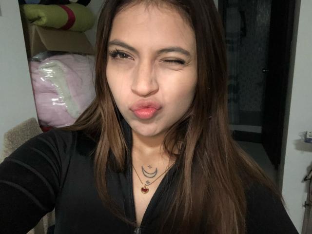 NyraVane - Live porn &amp; sex cam - 25629733