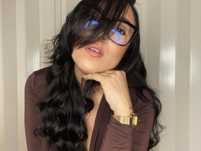 Mirandaa - Live sex cam - 25632173