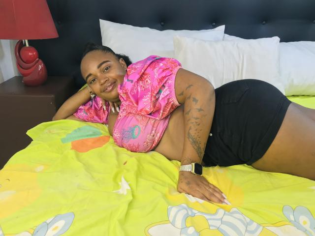 AlyciaLaJolie - Live porn &amp; sex cam - 25632821