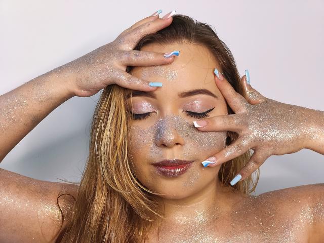 ZoeTobon69 - Live porn &amp; sex cam - 25636241