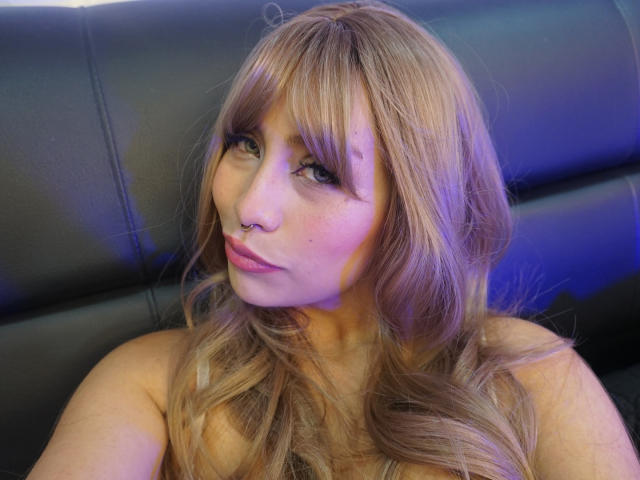 Evannia - Camera khiêu dâm &amp; quyến rũ trực tiếp - 25637453