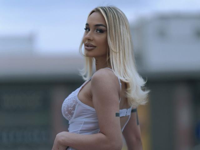 AmmyliciousDolly - Sexe cam en vivo - 25638077