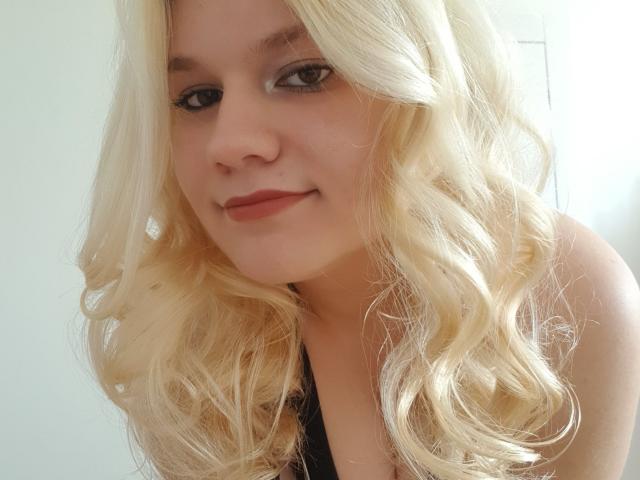 PinkSamantha - Live porn &amp; sex cam - 25640441