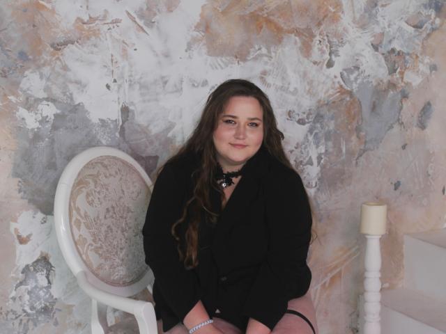 DaniellaGraceZZ - сексуальная веб-камера в реальном времени - 25640837