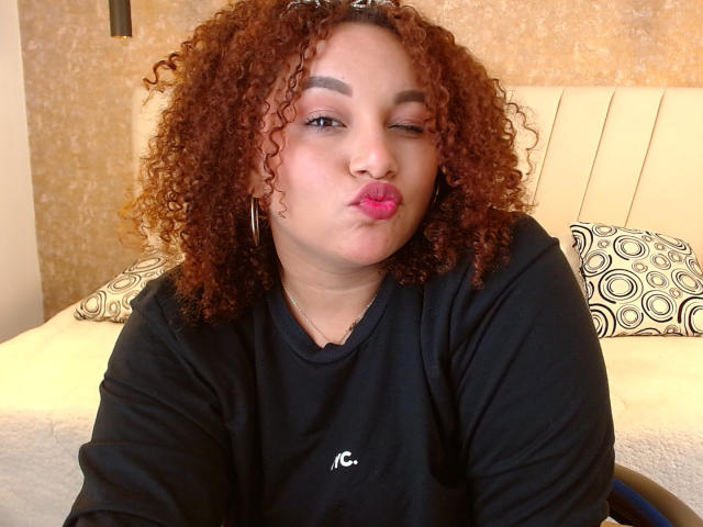 YeraCarey - Live porn &amp; sex cam - 25642181