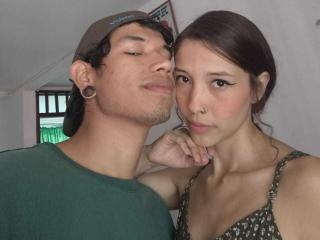 RoxanAndNoah - Live porn &amp; sex cam - 25643633