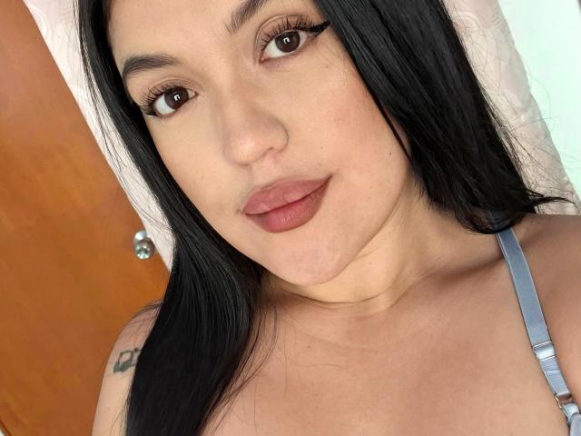 LauraRichis - Live sex cam - 25643953