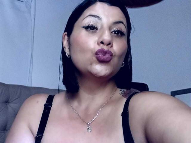 AngeleRoux - Live porn &amp; sex cam - 25645101