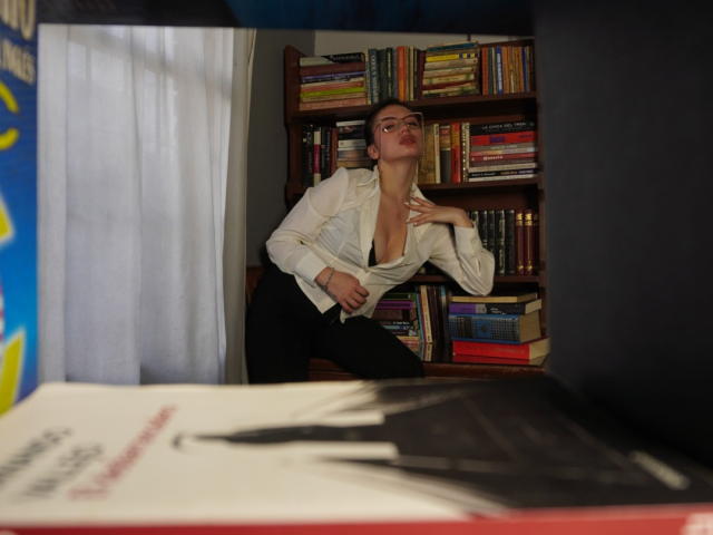 ElizaCanterville - Élő pornó és szexkamera - 25645117