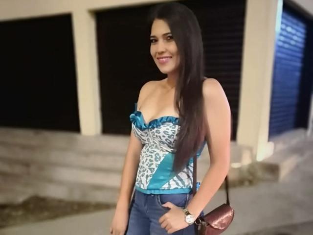 LeilaJones - Live porn &amp; sex cam - 25645381