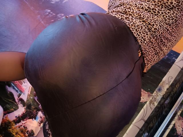 AmberSunshine - Live porn &amp; sex cam - 25646325