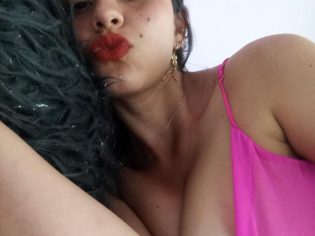 MadissonFontaine - Live porno og sexkamera - 25646981