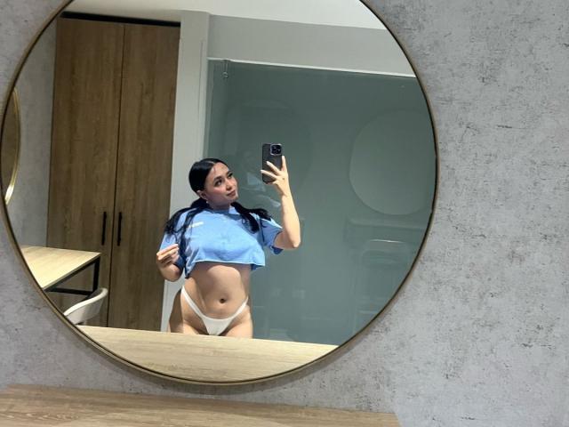 SofiaJames - פורנו בשידור חי ומצלמת סקס - 25649577