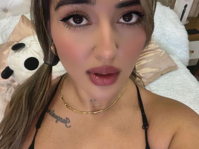 MaeCollins - Live porn &amp; sex cam - 25653793