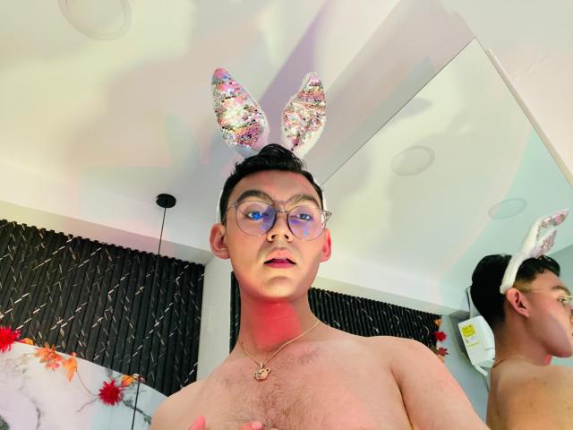 DeusBeauty - Live porn &amp; sex cam - 25654477