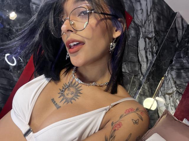 SalomeMille - Live porn &amp; sex cam - 25655253