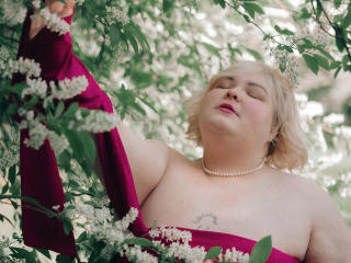 EllaBigBabe - сексуальная веб-камера в реальном времени - 25659693