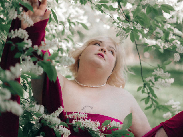 EllaBigBabe - Camera khiêu dâm &amp; quyến rũ trực tiếp - 25659697