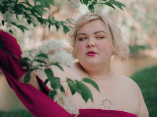 EllaBigBabe - Live porn &amp; sex cam - 25659725