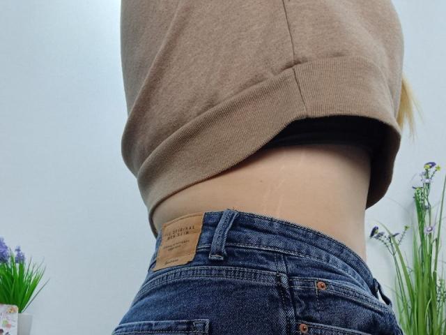 Leiliia - פורנו בשידור חי ומצלמת סקס - 25659877