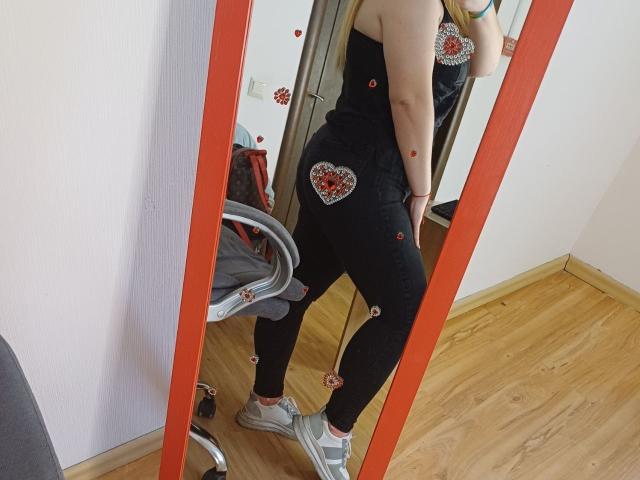 Leiliia - Live porn &amp; sex cam - 25659885