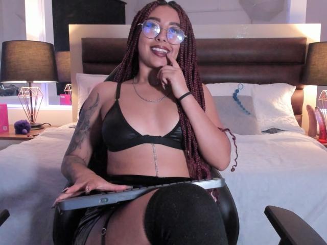 AryVixen - Live porn &amp; sex cam - 25662373