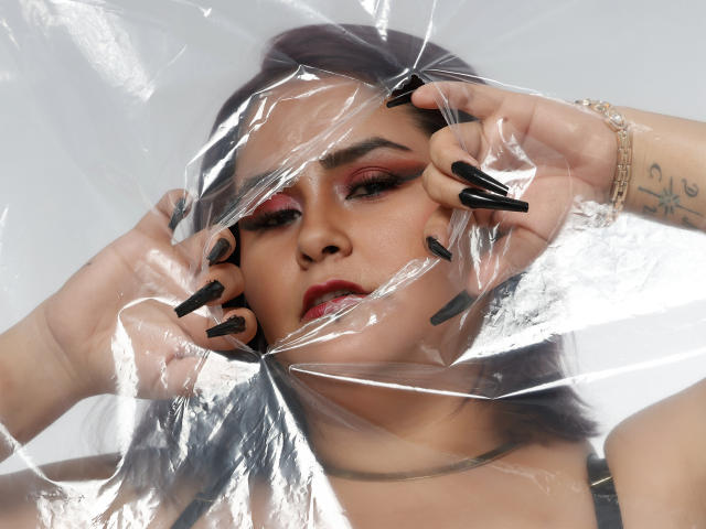 FlaviaSaenz - Live porno og sexkamera - 25664373