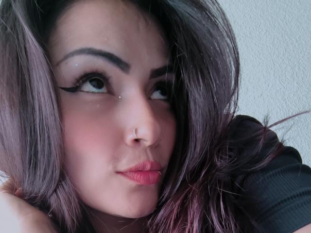 AliceGiorgia - Live sex cam - 25668233