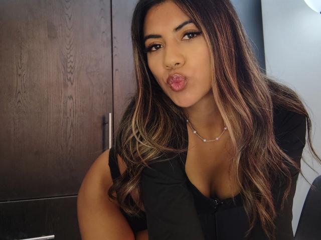 EimyRousse - Live porn &amp; sex cam - 25669221