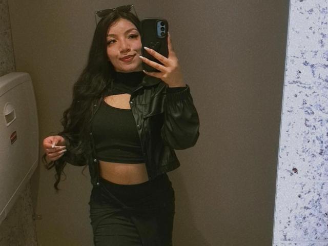 IbbyeMoreau - Live sex cam - 25671213
