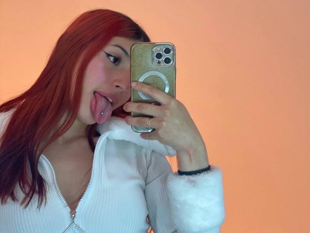 SophieBeaumont - Live sex cam - 25671541