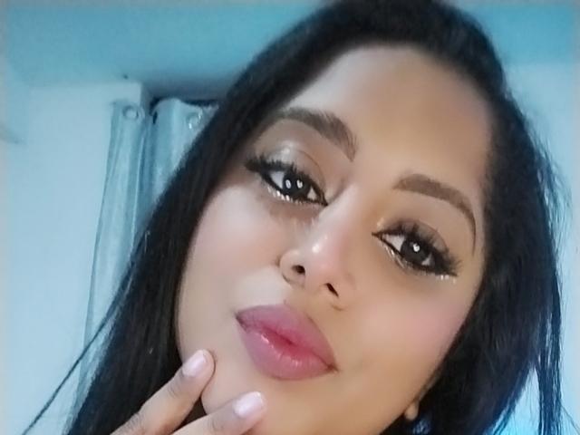 MariaCatalina - Live porn &amp; sex cam - 25672393